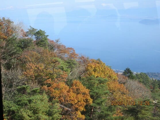 琵琶湖バレーの紅葉  山頂から